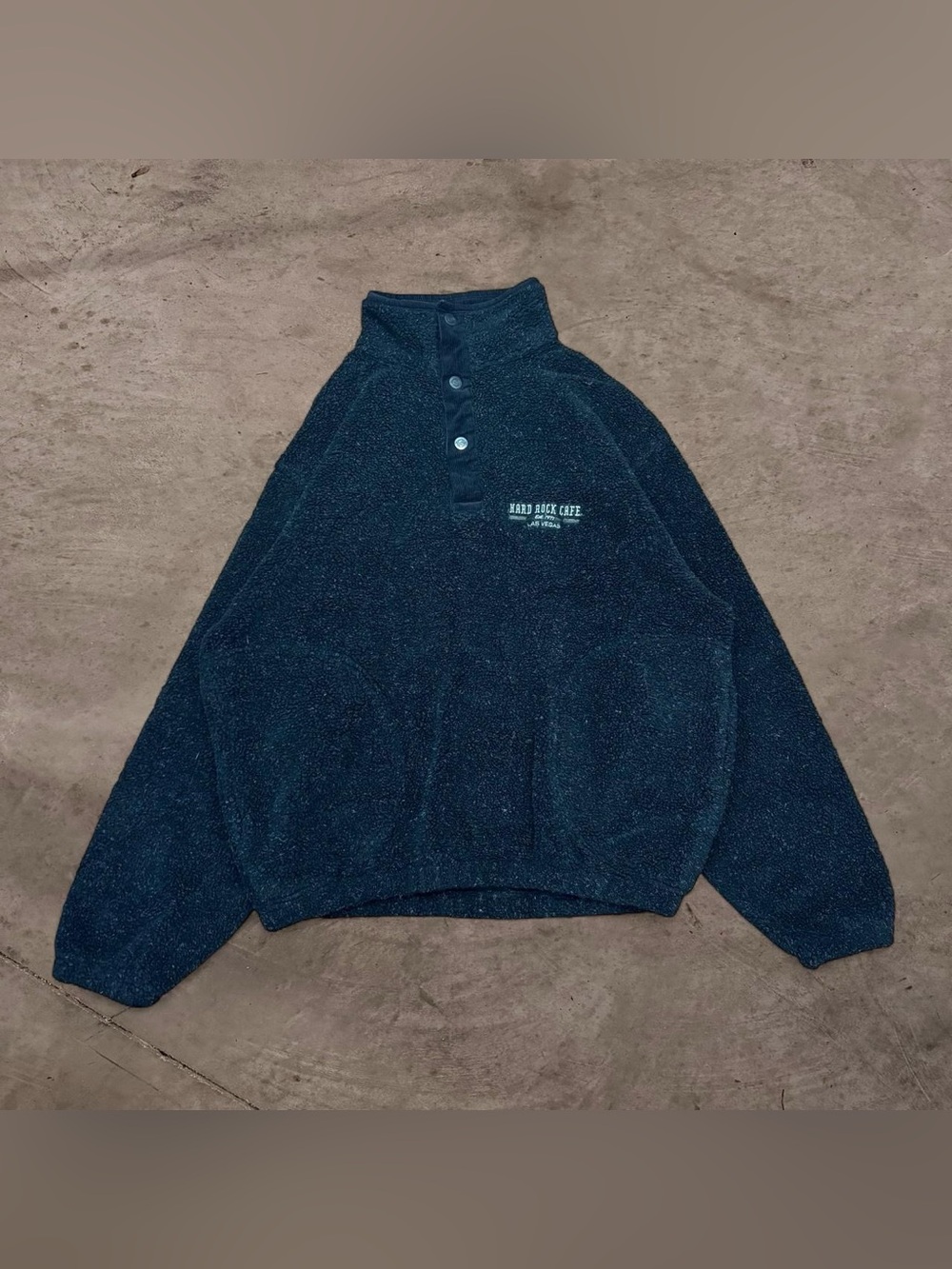 vintage hard rock cafe fleece quarter button sweater